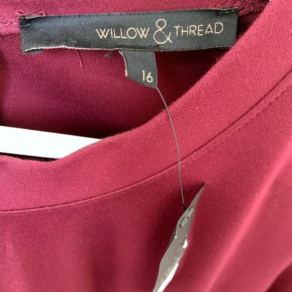 Willow & Thread Dress - Picture 7 of 8